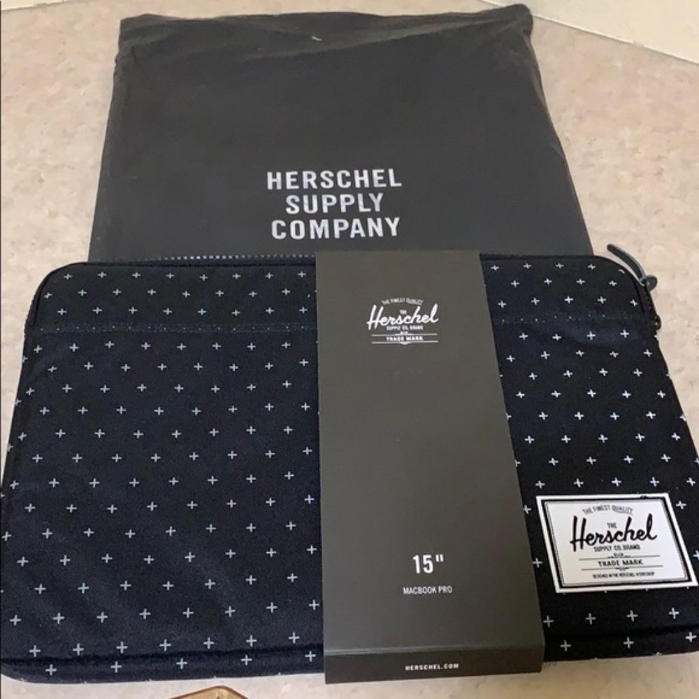 Herschel 15" Laptop Black Gridlock Sleeve